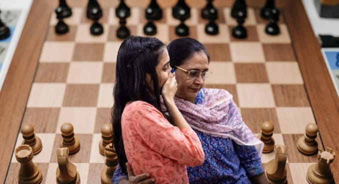divya deshmukh